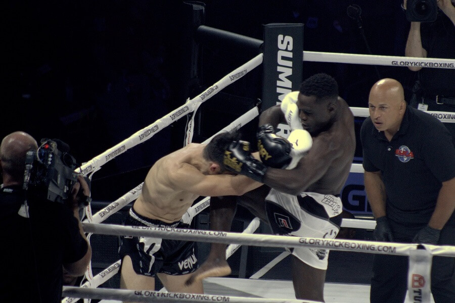 glory 55 knee to the head